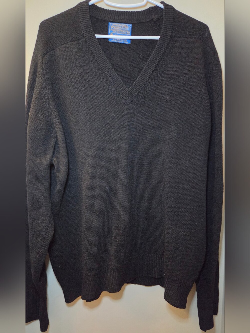 Vintage Pendleton Black V-Neck 100% Virgin Wool Sweater XL